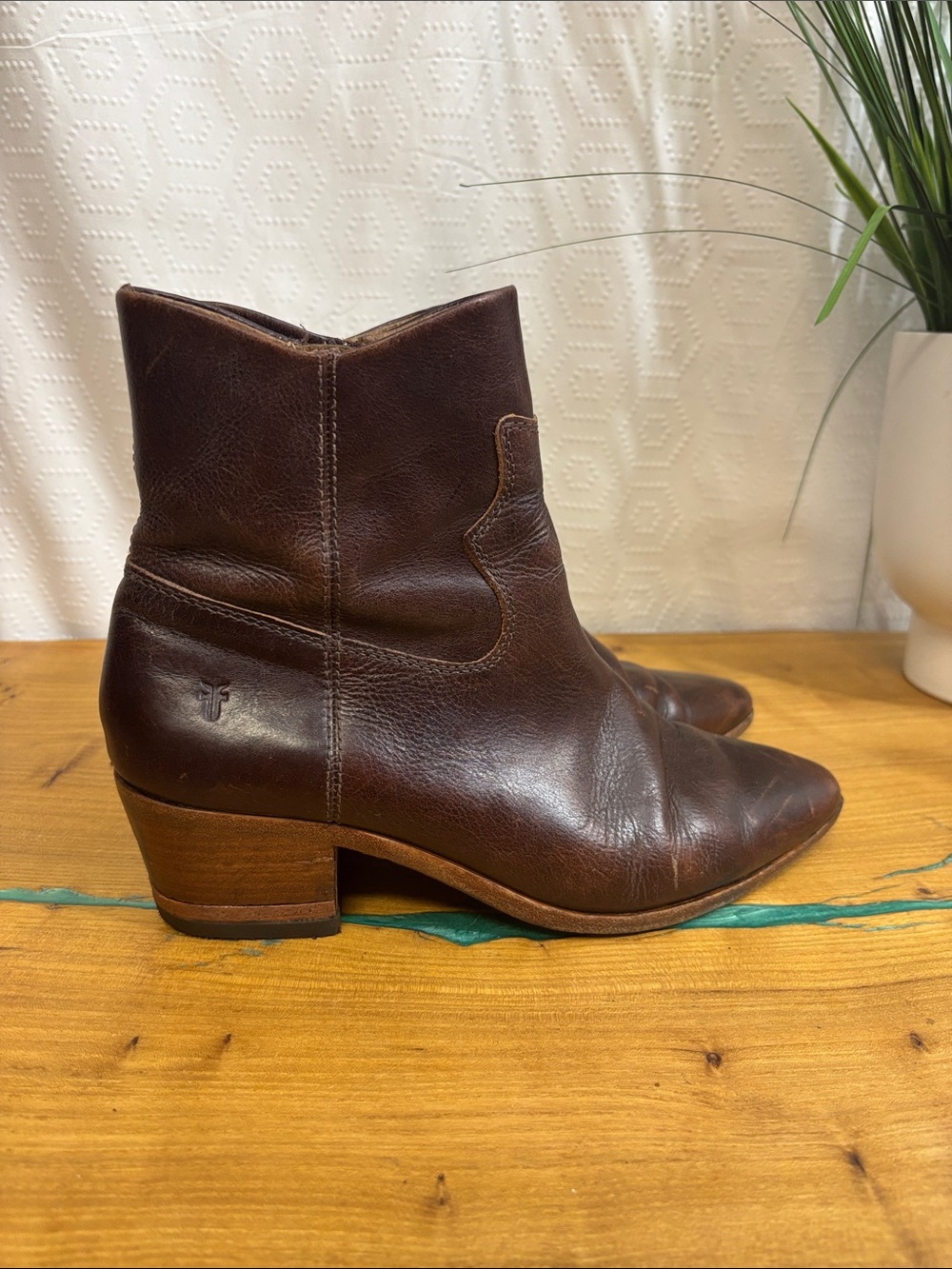 Frye Billy Inside Zip size 8
